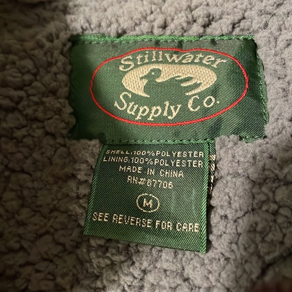 Purple/ Plum plaid fleece vest - Medium - Picture 2 of 6